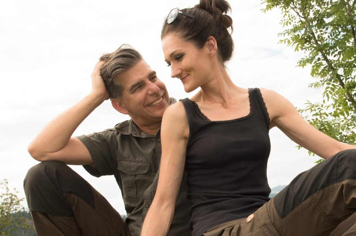 Sandra und Matthias Exl schauen sich in die Augen